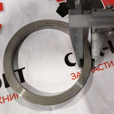 Шайба вала диференциала 83513204 для грейдера   
