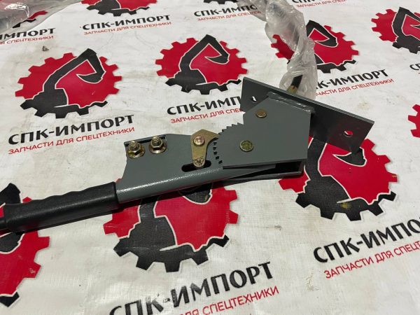 253-17-01000 Рычаг стояночного тормоза в сборе для грунтового катка Shantui SR18 СПК-Импорт Фото-2