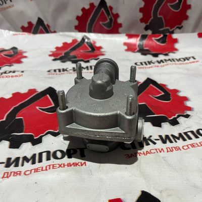 AZ9100360067 Клапан тормозной воздушный 4-х контурный для самосвала Shaanxi Shacman F2000