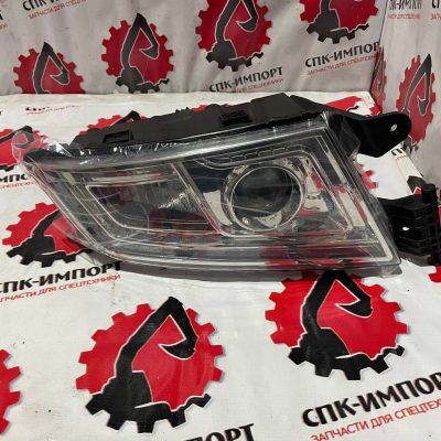 812W251016022 Фара основная для самосвала HOWO SITRAK C7H