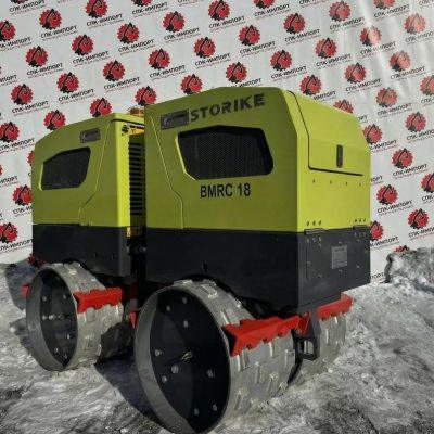 Мини каток STORIKE BMRC18 на пульте управления