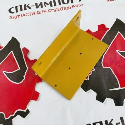 Кронштейн реле 5533812 для автогрейдера SEM