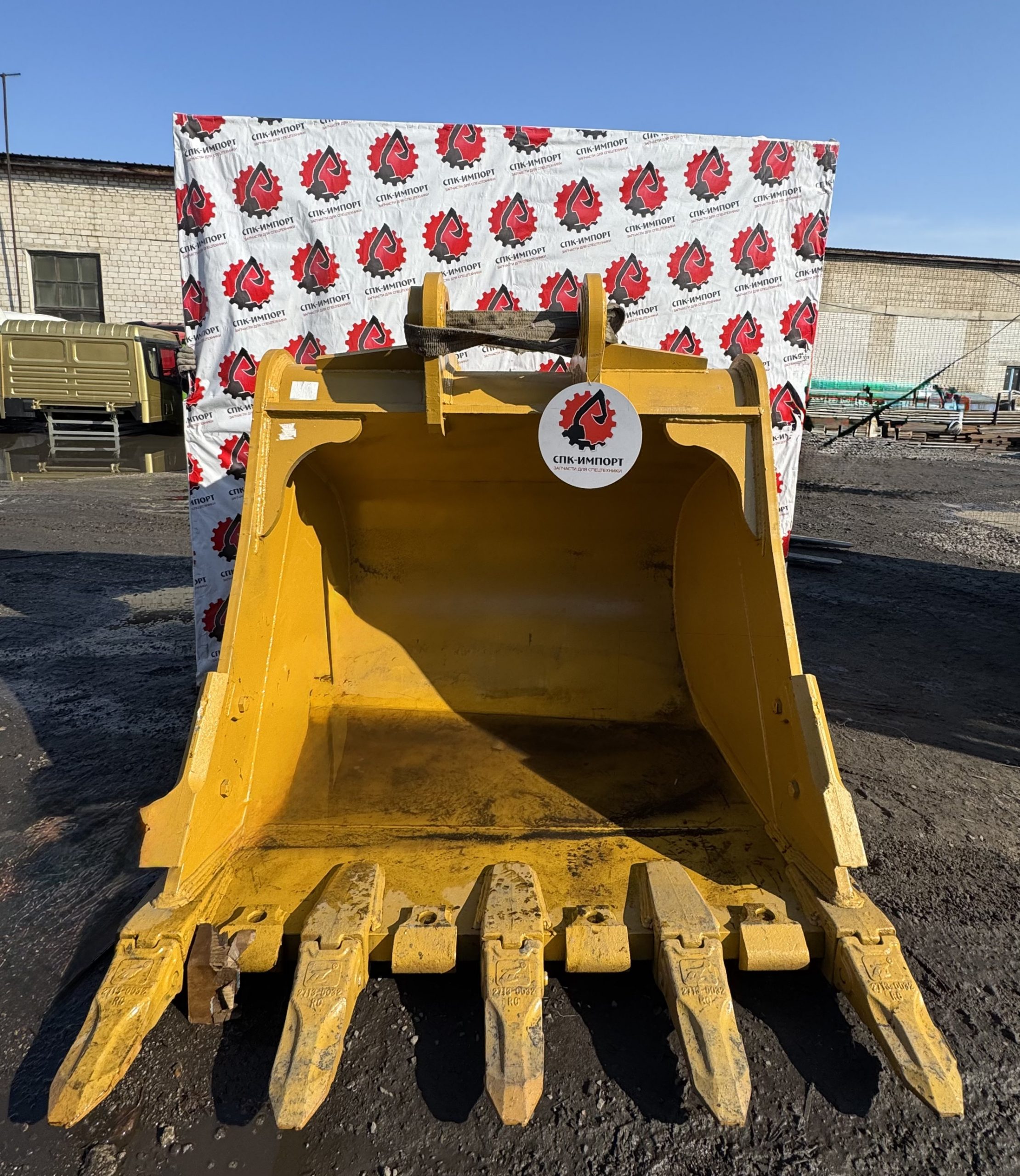Ковш для грунта 208-934-7210 для экскаваторов Komatsu СПК-Импорт Фото-1