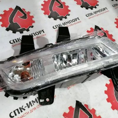 Фара противотуманная 412KAA1A002/412KAA1A003 для тягачей Dayun